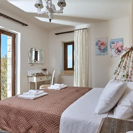 Orelia Cretan Villas & Deluxe Apartments Kamilárion Eksteriør bilde