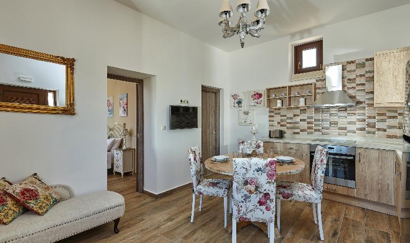 Orelia Cretan Villas & Deluxe Apartments Kamilárion Eksteriør bilde